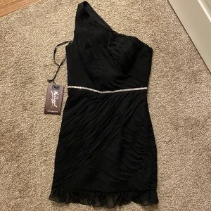 New! Mac Duggal Dress